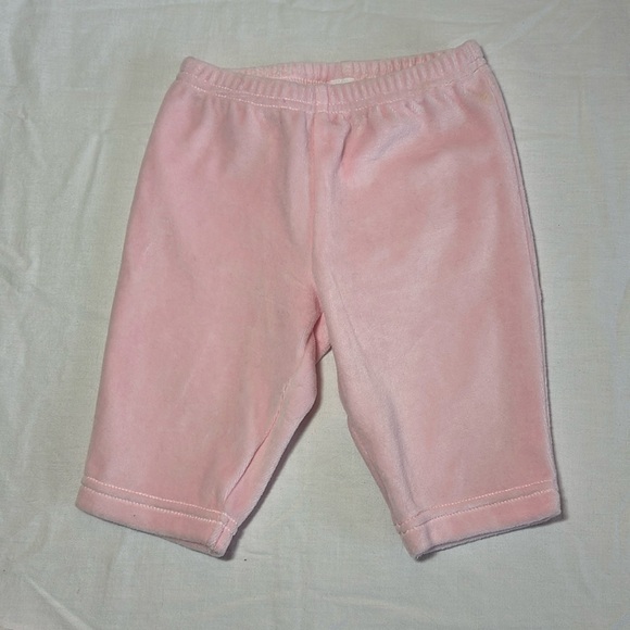 LIKE NEW Velour 0-3 month  2-piece outfit. - Picture 6 of 6